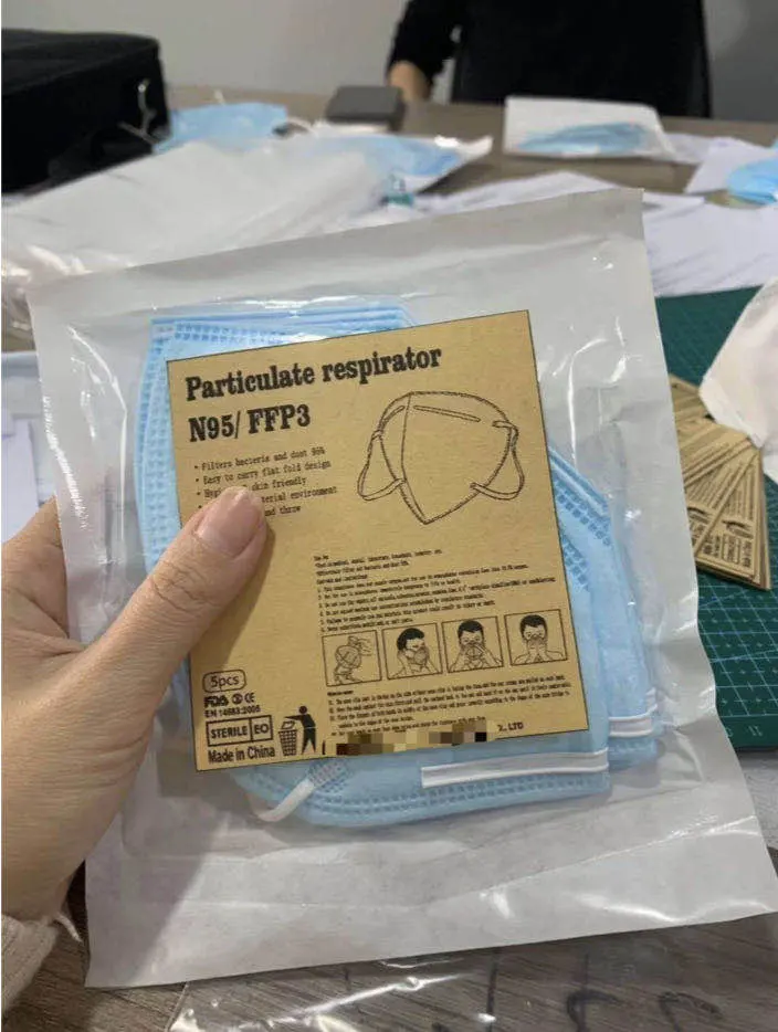 Disposable Medical Face/KN95/FFP2/N95 Mask with Ce Mask